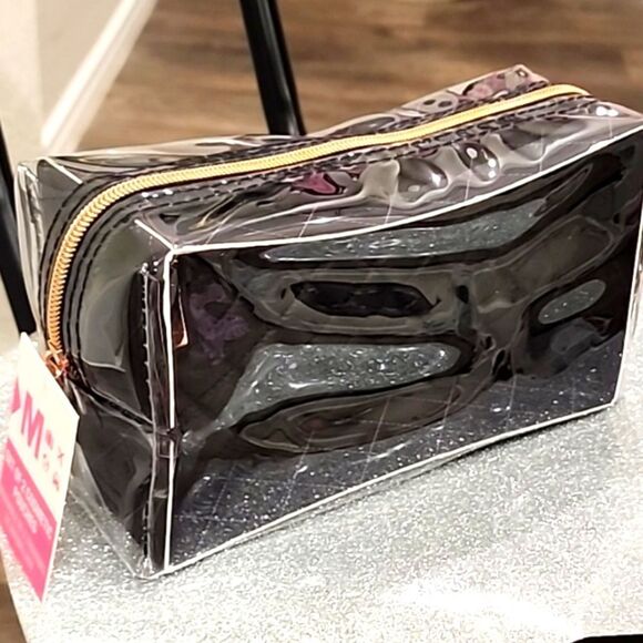 MyTagAlongs Clear Beauty Cube & Quilted Pouch - Picture 6 of 6